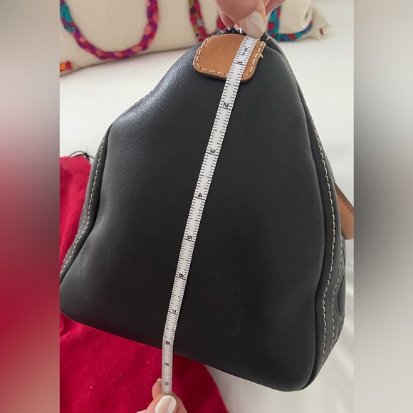 Carolina Herrera authentic Andy 7 handbag - Picture 11 of 11